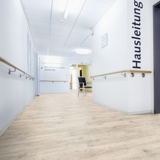 Ламінат WINEO LA017 Біле Дерево Ламінат WINEO LA017 Біле Дерево