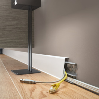 Плинтус ПВХ Cezar Hi Line Prestige Черный Матовый | W-PC-HLP-M090-250 Плинтус ПВХ Cezar Hi Line Prestige Черный Матовый | W-PC-HLP-M090-250